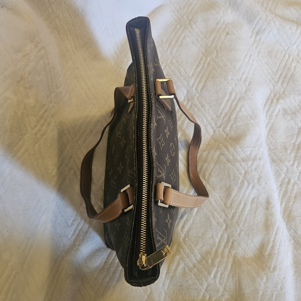 Louis Vuitton Classic Monogram Tote - Picture 3 of 16